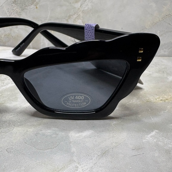 Sunglasses*Elegant Black Cat-Eye Design 400UV Protection - Picture 3 of 6